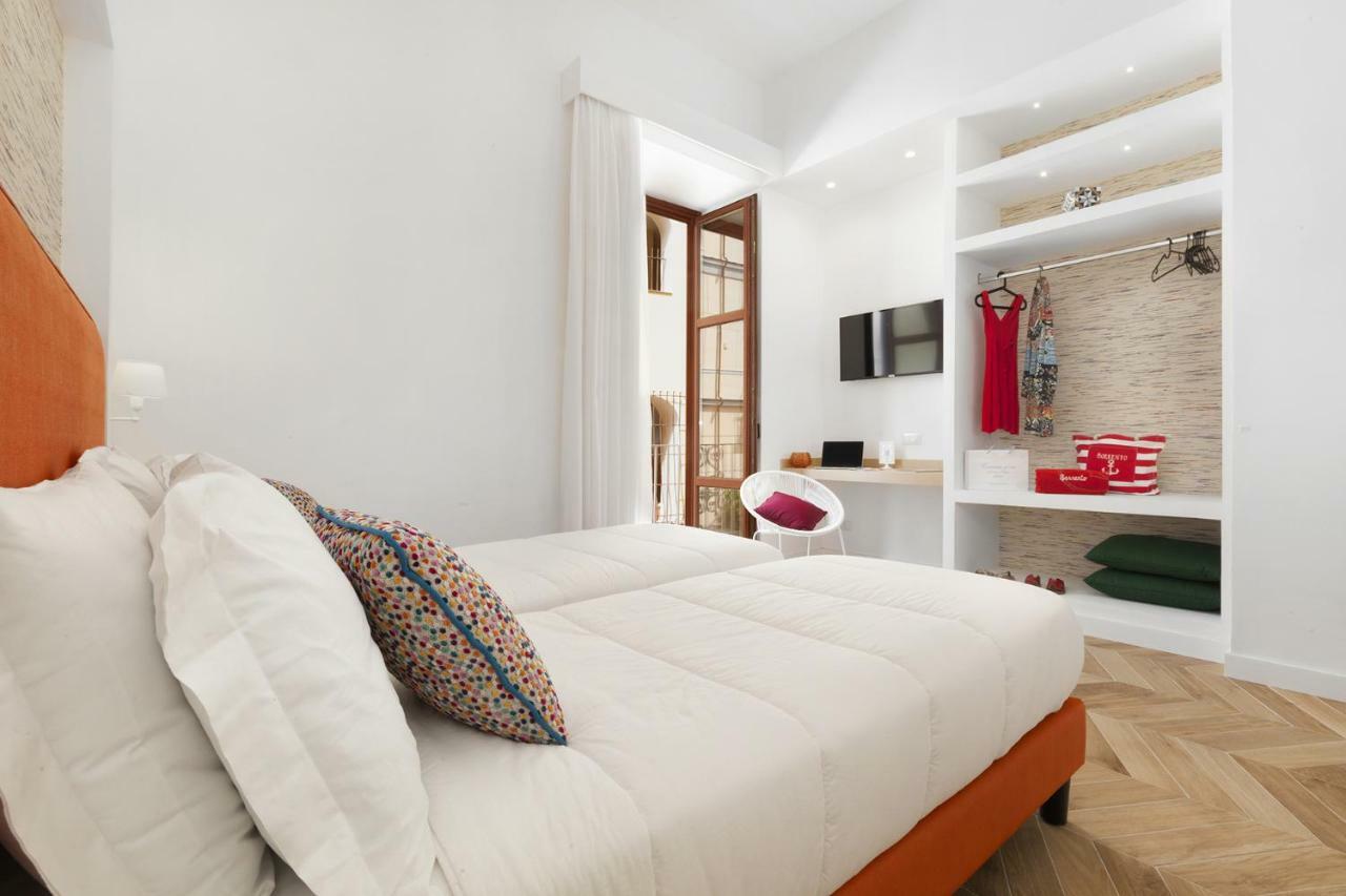 Amore Rentals - Casa 80 Sorrento Luaran gambar