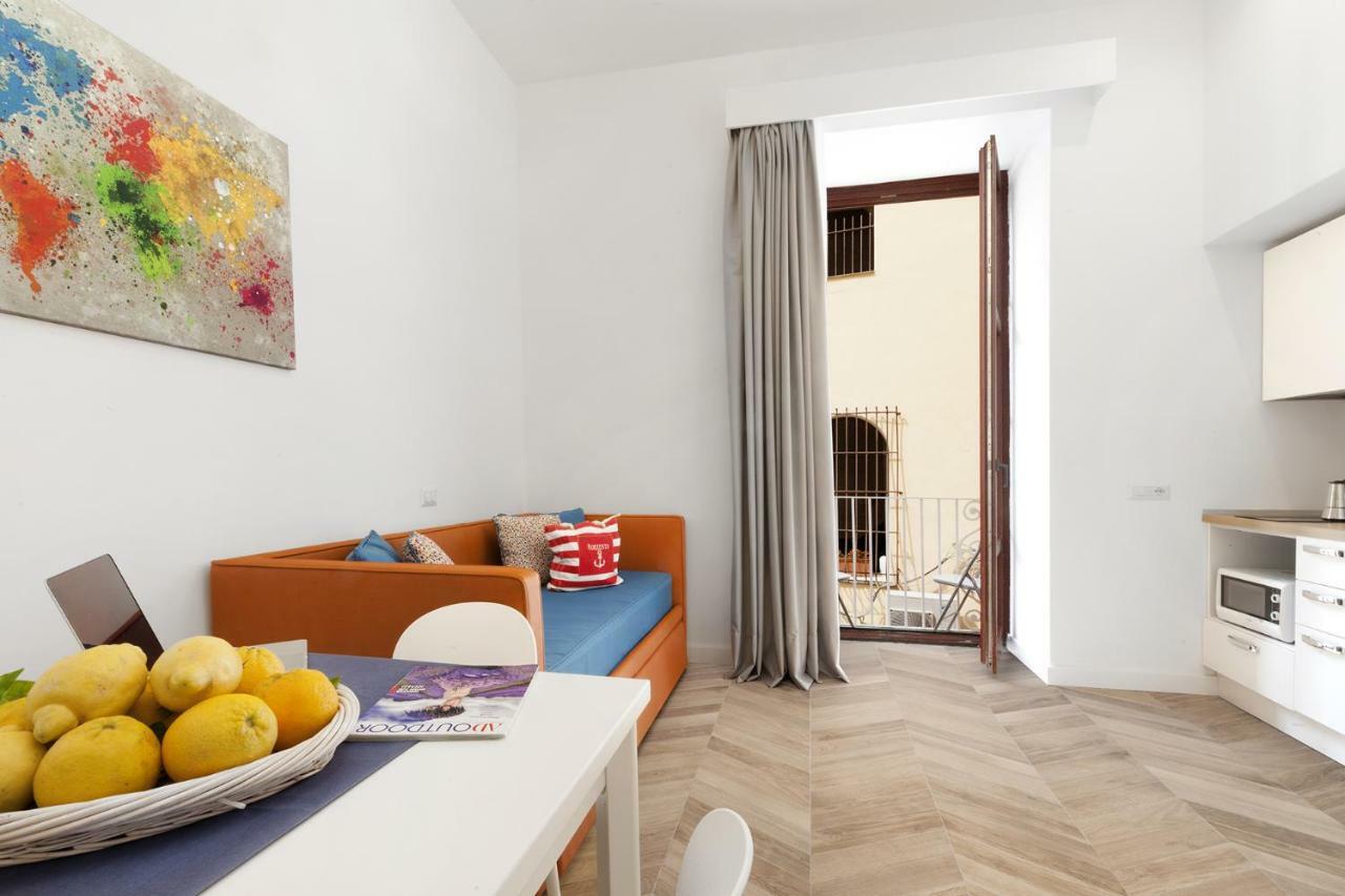 Amore Rentals - Casa 80 Sorrento Luaran gambar